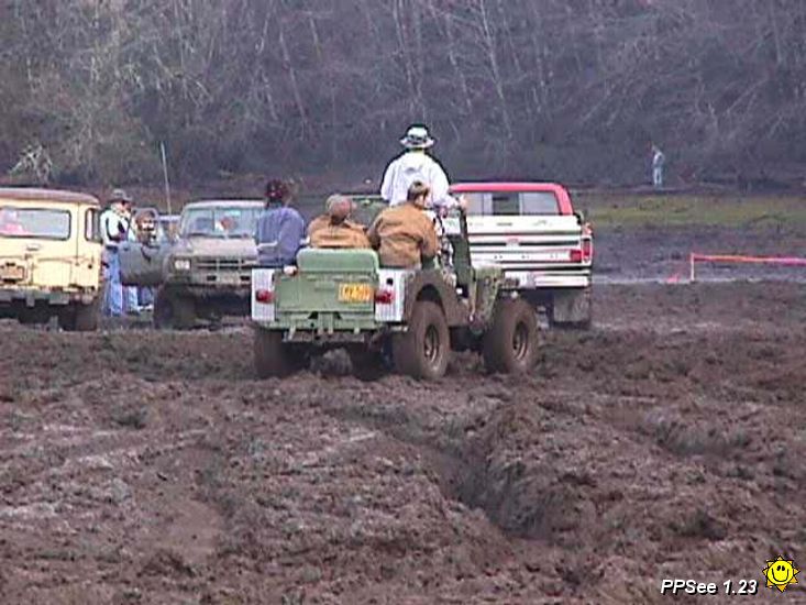 Jeepgang.JPG