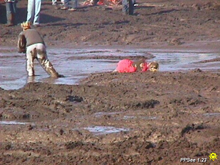 Mudfight3.JPG